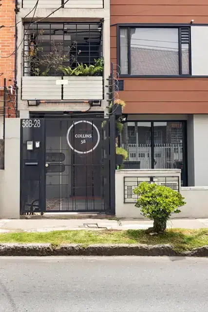 Edificio Collins — vista principal