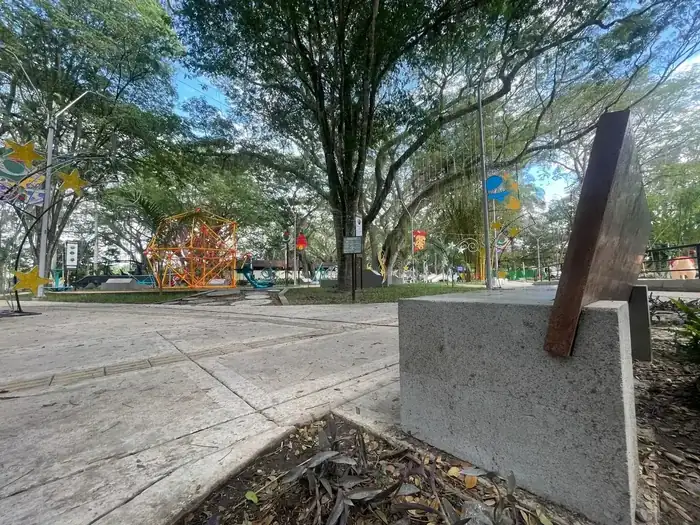 Parque La Isleta Cartago — vista 02