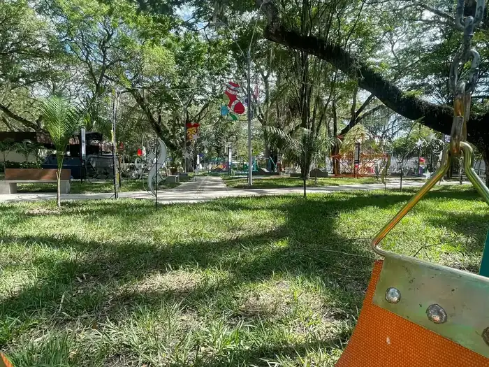 Parque La Isleta Cartago — vista 03
